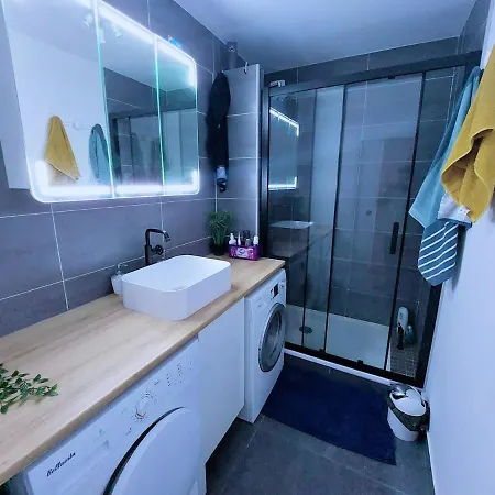 Locations De Proches De Paris A *